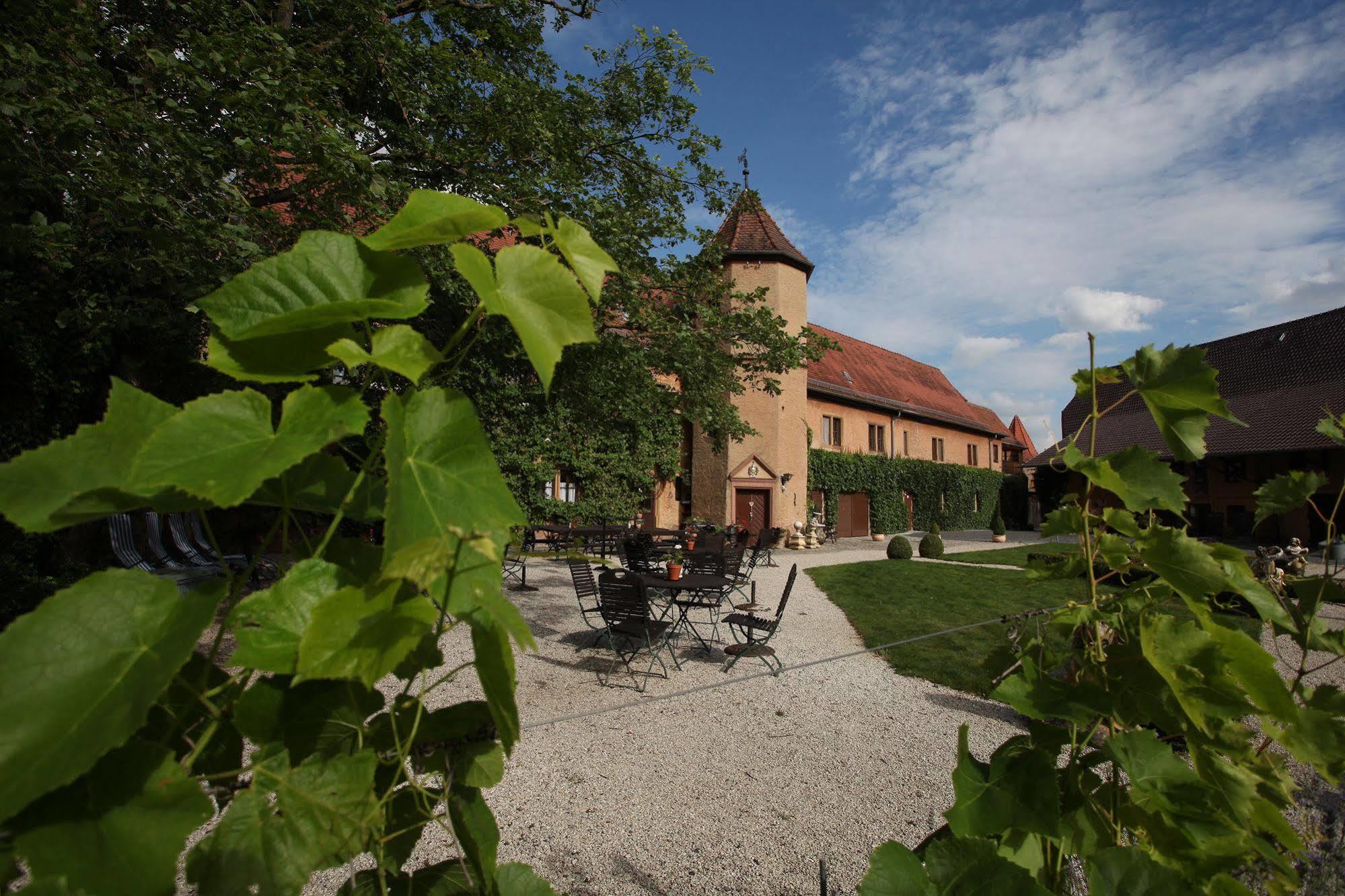 Worners Schloss Weingut & Wellness-Hotel Prichsenstadt Exterior foto