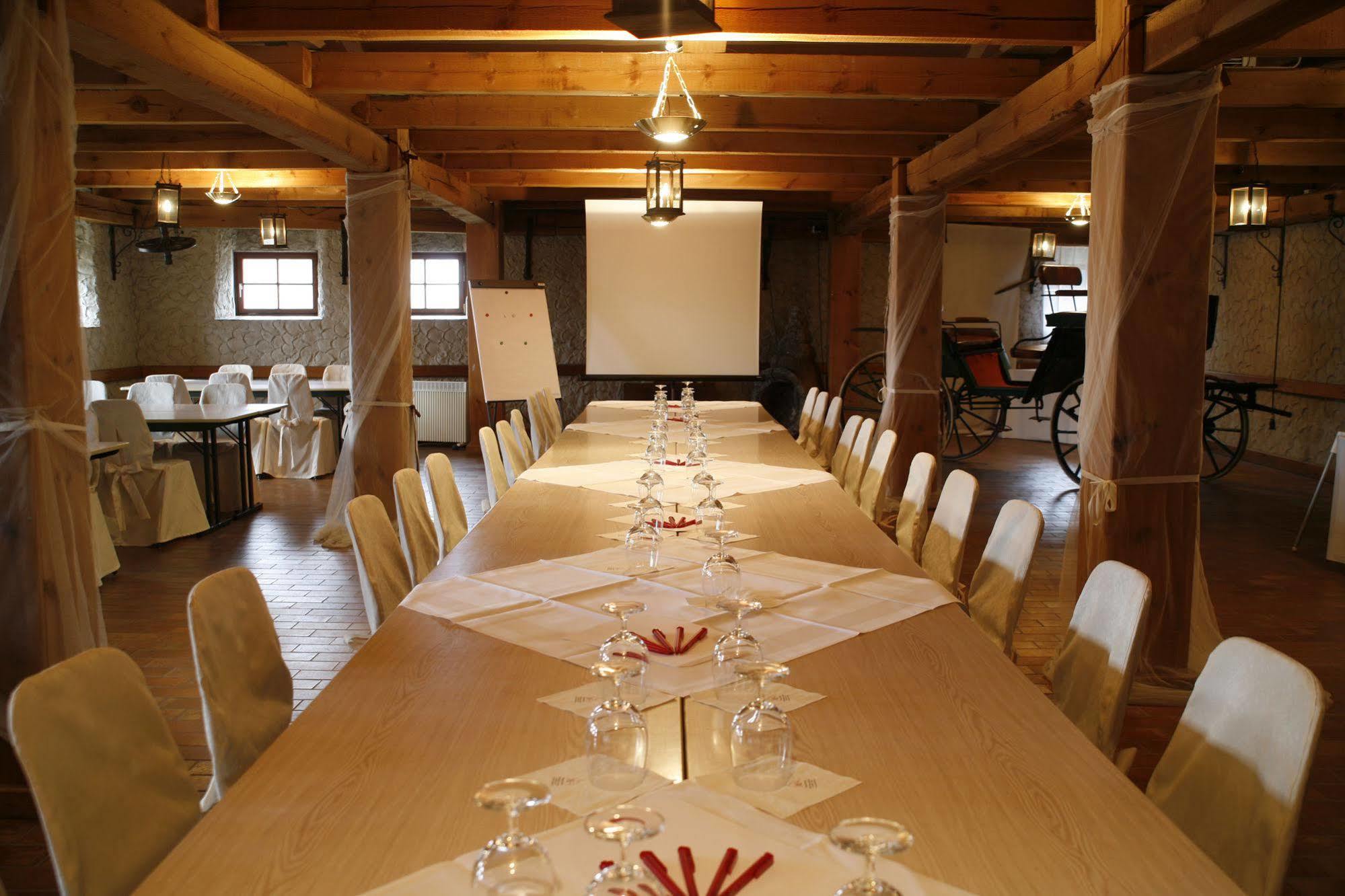 Worners Schloss Weingut & Wellness-Hotel Prichsenstadt Exterior foto